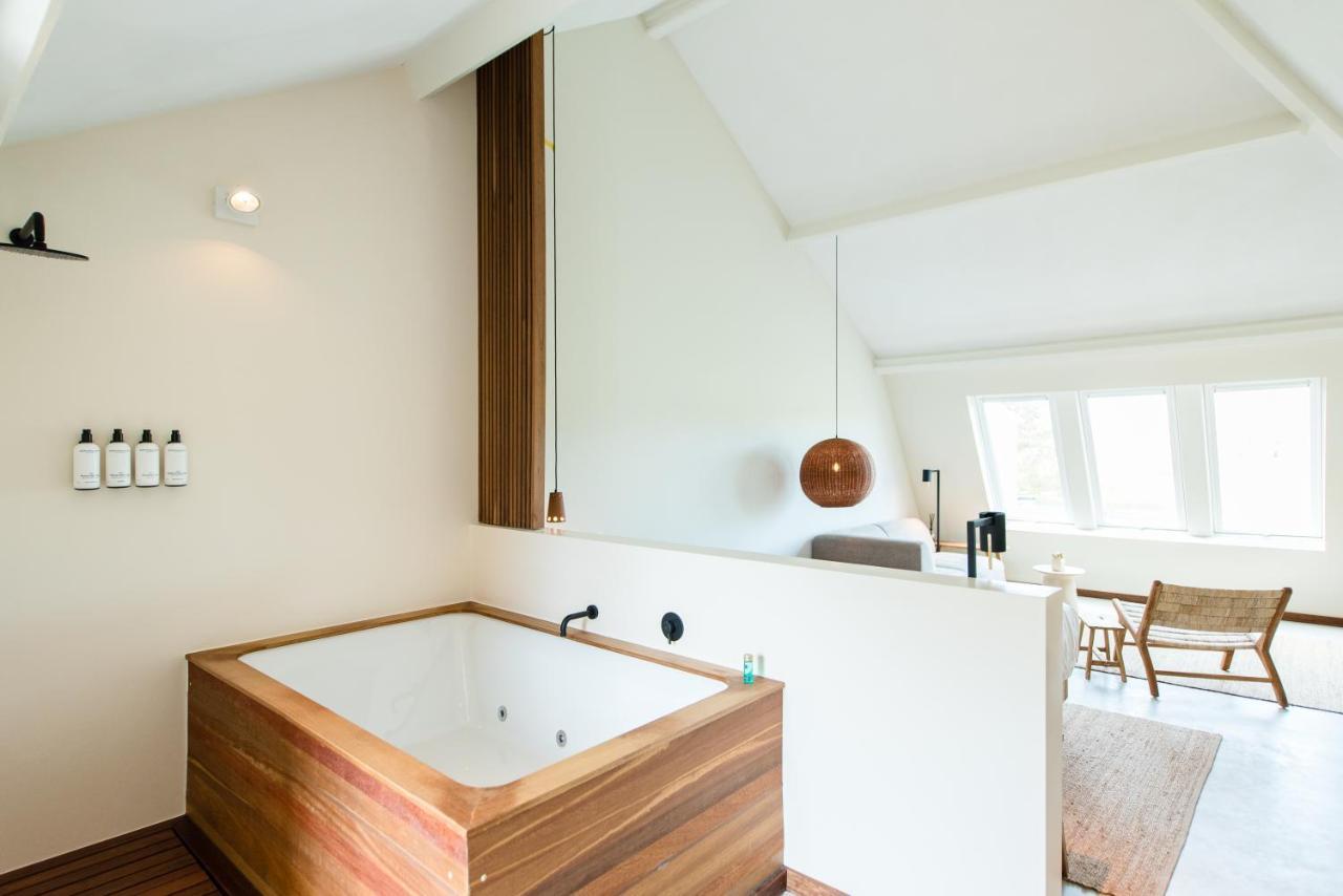 Van Heeckeren Apartments & Suites Nes Nes  Extérieur photo