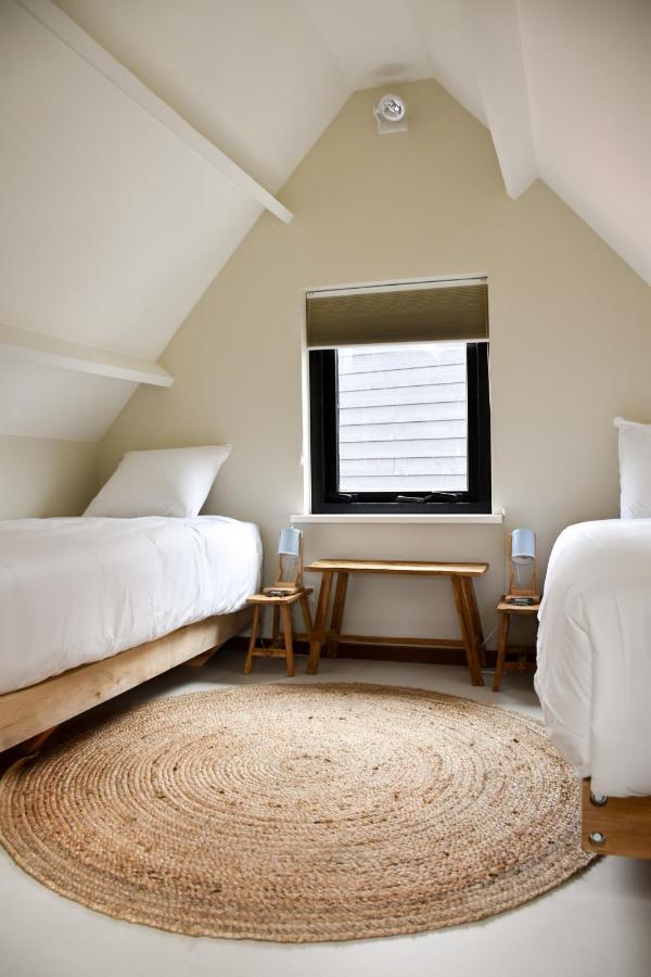 Van Heeckeren Apartments & Suites Nes Nes  Extérieur photo