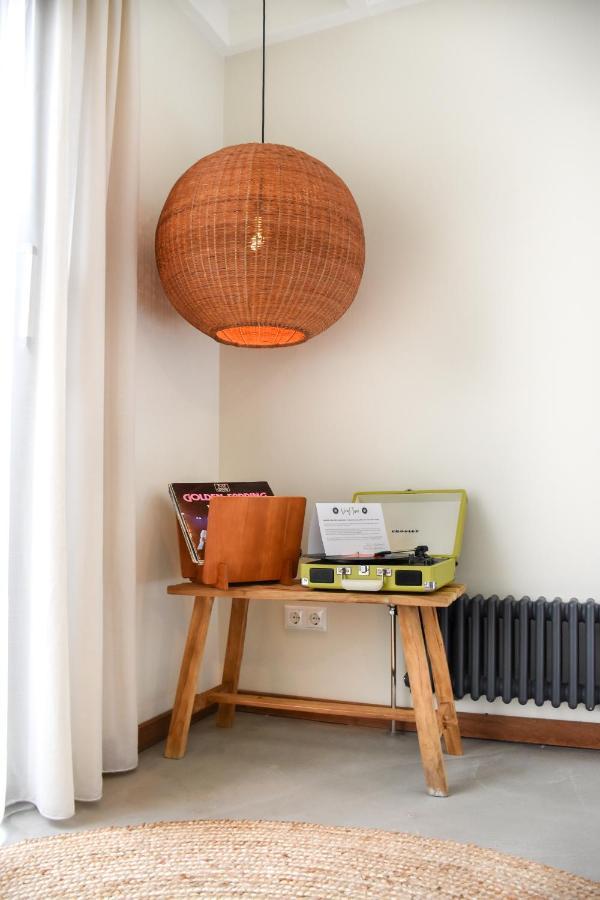 Van Heeckeren Apartments & Suites Nes Nes  Extérieur photo